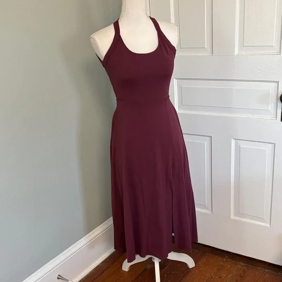 Women’s Tennis Dress Athletic Material Slit Open Back Size XS - Picture 2 of 4